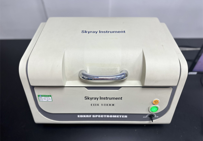 X-ray Fluorescence Spectrometer (XRF)